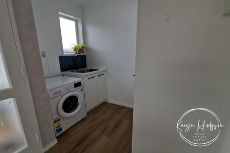 Photo of property in 9 Whaka Street, Maungaturoto, 0520