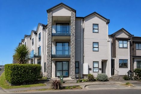 Photo of property in 3/7 Wallson Crescent, Wiri, Auckland, 2104