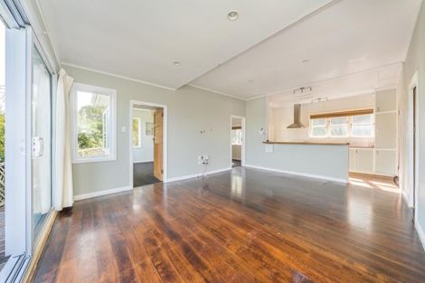 Photo of property in 107 Nevay Road, Miramar, Wellington, 6022