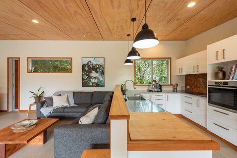 Photo of property in 29a Greenaway Road, Waikanae, 5036