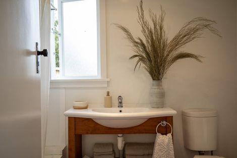 Photo of property in 22 Government Road, Raglan, 3225