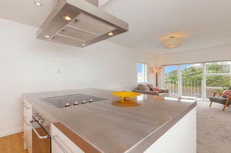 Photo of property in Kingsgate Flats, 10 Austin Street, Mount Victoria, Wellington, 6011