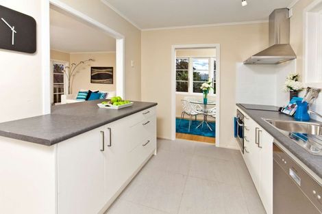 Photo of property in 2/7 Vera Road, Te Atatu South, Auckland, 0610