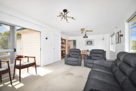 Photo of property in 107 Wallace Road, Mangere Bridge, Auckland, 2022