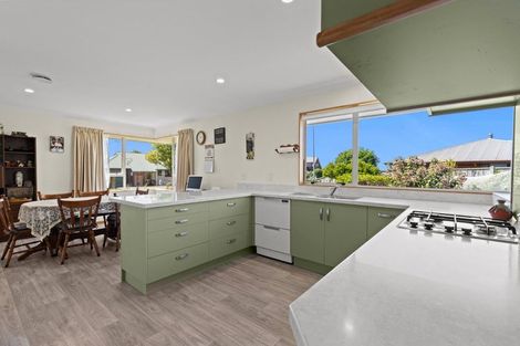 Photo of property in 33 Karina Crescent, Redwoodtown, Blenheim, 7201