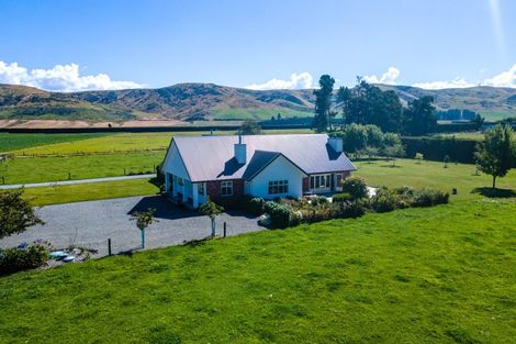 Photo of property in 61 Hekeao Road, Surrey Hills, Ashburton, 7778