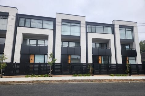 Photo of property in 15 Tiraumea Drive, Pakuranga, Auckland, 2010