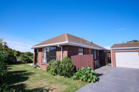 Photo of property in 8 Mervyn Drive, Avondale, Christchurch, 8061