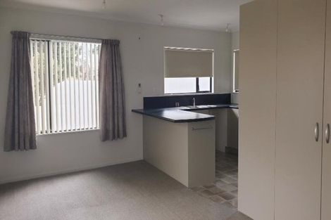 Photo of property in 211 Taradale Road, Pirimai, Napier, 4112