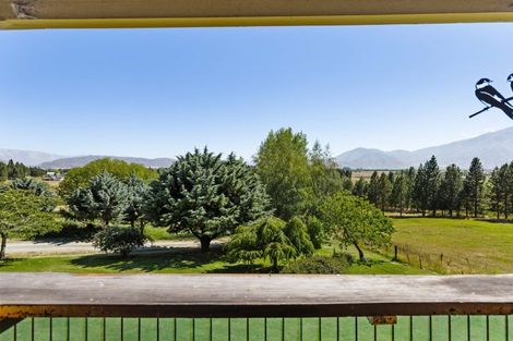 Photo of property in 24 Ahuriri Drive, Omarama, 9412