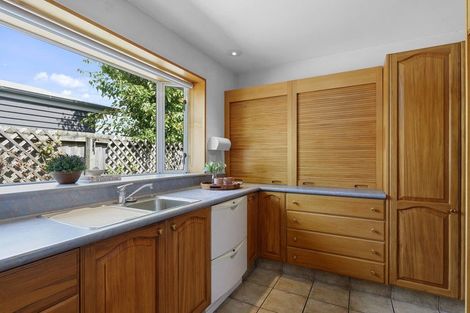 Photo of property in 3c Memorial Avenue, Ilam, Christchurch, 8053