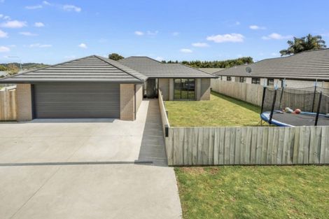 Photo of property in 27 Leet Crescent, Papamoa Beach, Papamoa, 3118