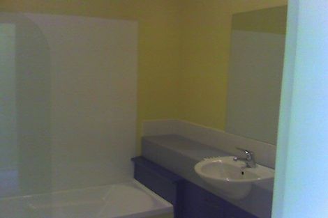 Photo of property in Metro Apartments, 14/220 Thorndon Quay, Pipitea, Wellington, 6011