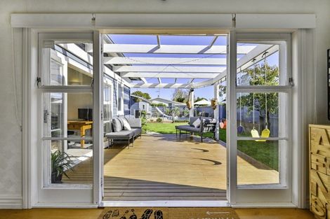 Photo of property in 116 Ikanui Road, Frimley, Hastings, 4120