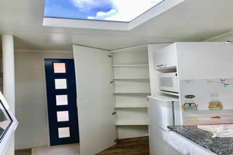 Photo of property in 20 Kilear Close, Pinehill, Auckland, 0632