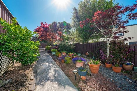 Photo of property in 59 Rhinevale Close, Henderson, Auckland, 0612