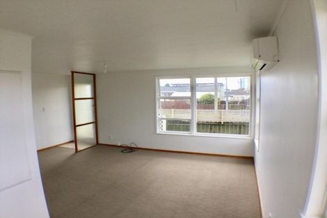 Photo of property in 42 Doment Crescent, Orewa, 0931