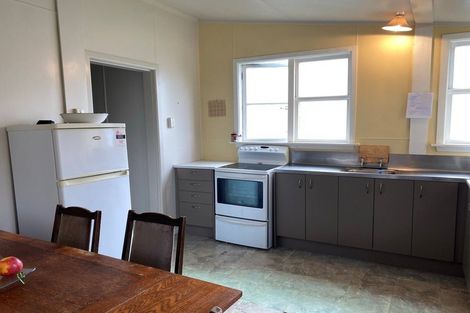 Photo of property in 30 Cambria Street, Hawera, 4610