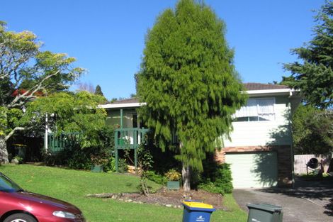Photo of property in 4 Onedin Place, Titirangi, Auckland, 0604