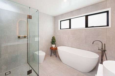 Photo of property in 38 Ashford Avenue, Hokowhitu, Palmerston North, 4410