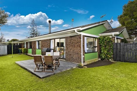 Photo of property in 1/4 Ti Nana Crescent, Henderson, Auckland, 0610