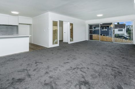 Photo of property in 1/169 Forrest Hill Road, Forrest Hill, Auckland, 0620