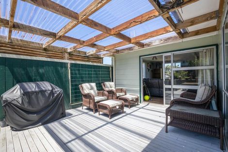 Photo of property in 15 Tahurangi Place, Spotswood, New Plymouth, 4310