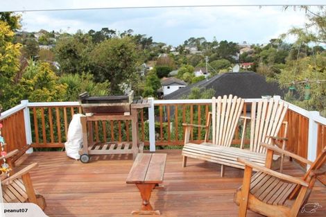 Photo of property in 2/18 Limmer Place, Browns Bay, Auckland, 0632