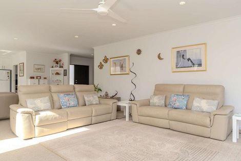 Photo of property in 15 Sarawak Drive, Kerikeri, 0230