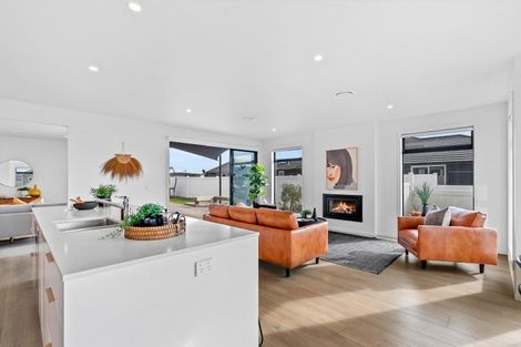 Photo of property in 20 Maturiki Drive, One Tree Point, 0118