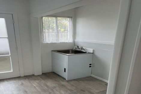 Photo of property in 4/869 Heaphy Terrace, Claudelands, Hamilton, 3214