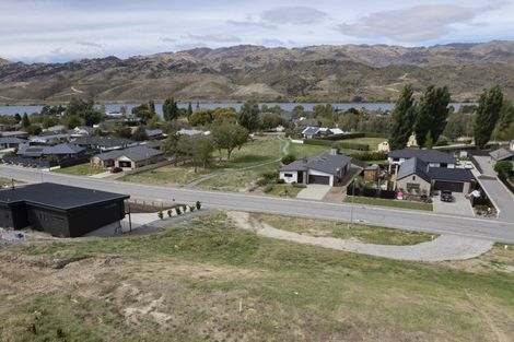 Photo of property in 55 Stratford Drive, Mount Pisa, Cromwell, 9383