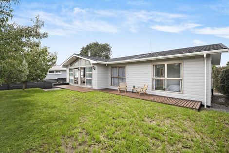 Photo of property in 20 Stonehurst Avenue, Waiuku, 2123