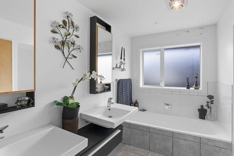 Photo of property in 125 Harris Crescent, Papanui, Christchurch, 8053