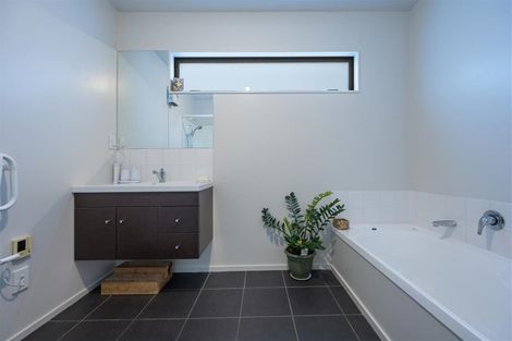 Photo of property in 25 Martin Street, Monaco, Nelson, 7011