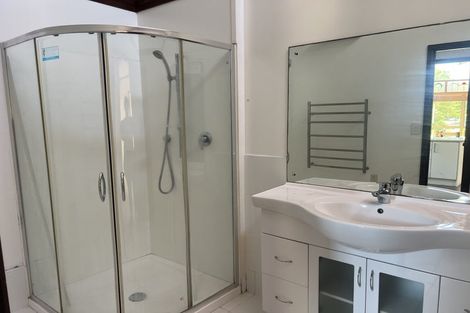 Photo of property in 96 Becroft Drive, Forrest Hill, Auckland, 0620