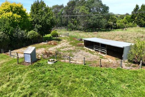 Photo of property in 2 Lees Pakaraka Road, Te Ore Ore, Masterton, 5886