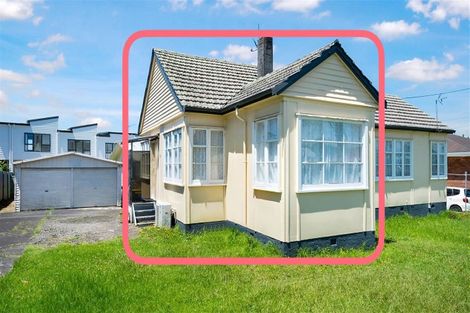 Photo of property in 2 Fruitvale Road, New Lynn, Auckland, 0600