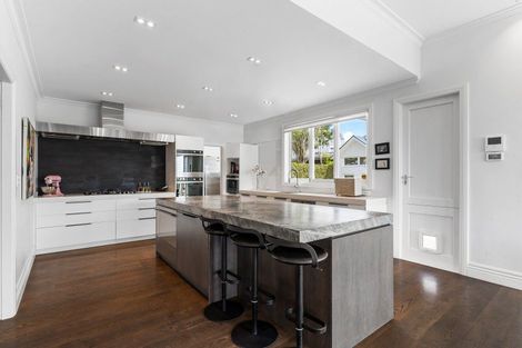 Photo of property in 4 Sentinel Road, Herne Bay, Auckland, 1011