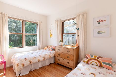 Photo of property in 16 Downes Street, Titahi Bay, Porirua, 5022