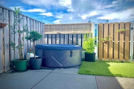 Photo of property in 31 Reynolds Place, Papamoa Beach, Papamoa, 3118