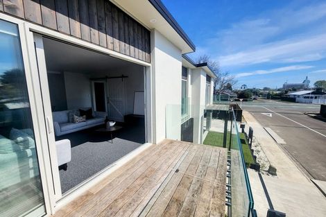 Photo of property in 2 Tiraumea Street, Palmerston North, 4410