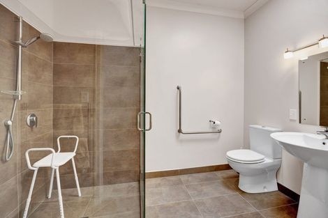 Photo of property in 630 South Road, Omata, New Plymouth, 4374