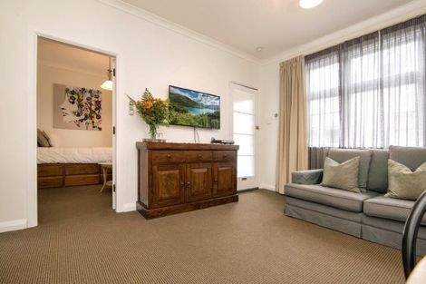 Photo of property in 11-19 Wellington Street, Picton, 7220