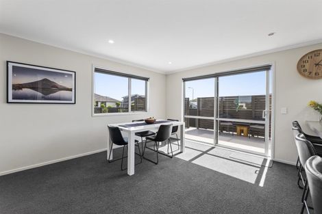 Photo of property in 2 Wentworth Lane, Waiwhakaiho, New Plymouth, 4312