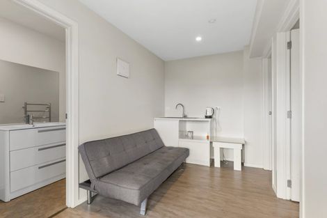 Photo of property in 7 Kingussie Place, Highland Park, Auckland, 2010