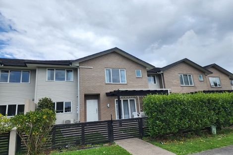 Photo of property in 3/10 Salford Crescent, Flat Bush, Auckland, 2019