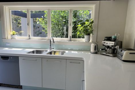 Photo of property in 2/5 Whareora Terrace, Cashmere, Christchurch, 8022