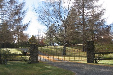 Photo of property in 271 Beacon Point Road, Wanaka, 9305