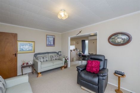 Photo of property in 15 Cook Street, Foxton, 4814